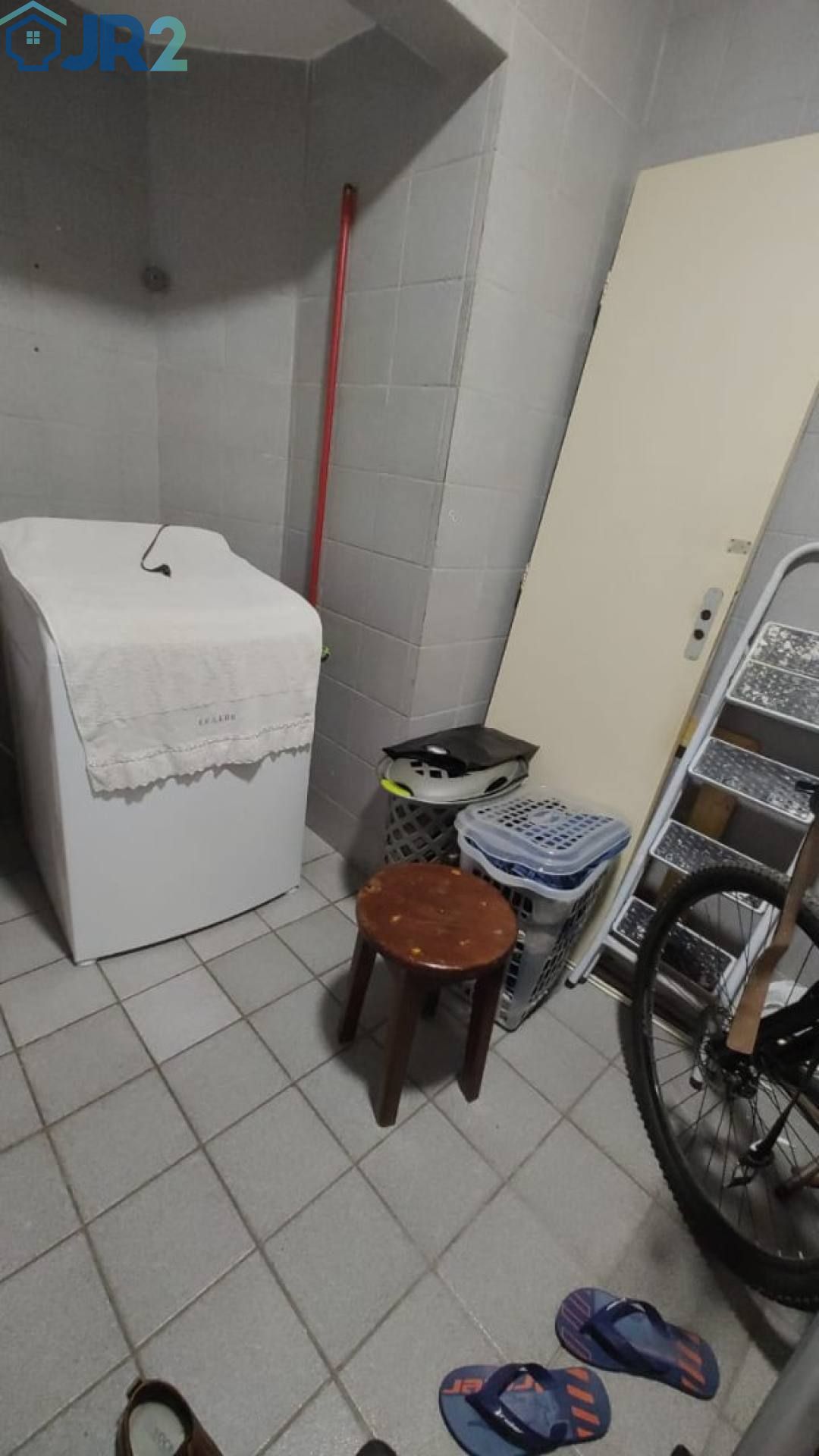 Vende apartamento na Caxangá