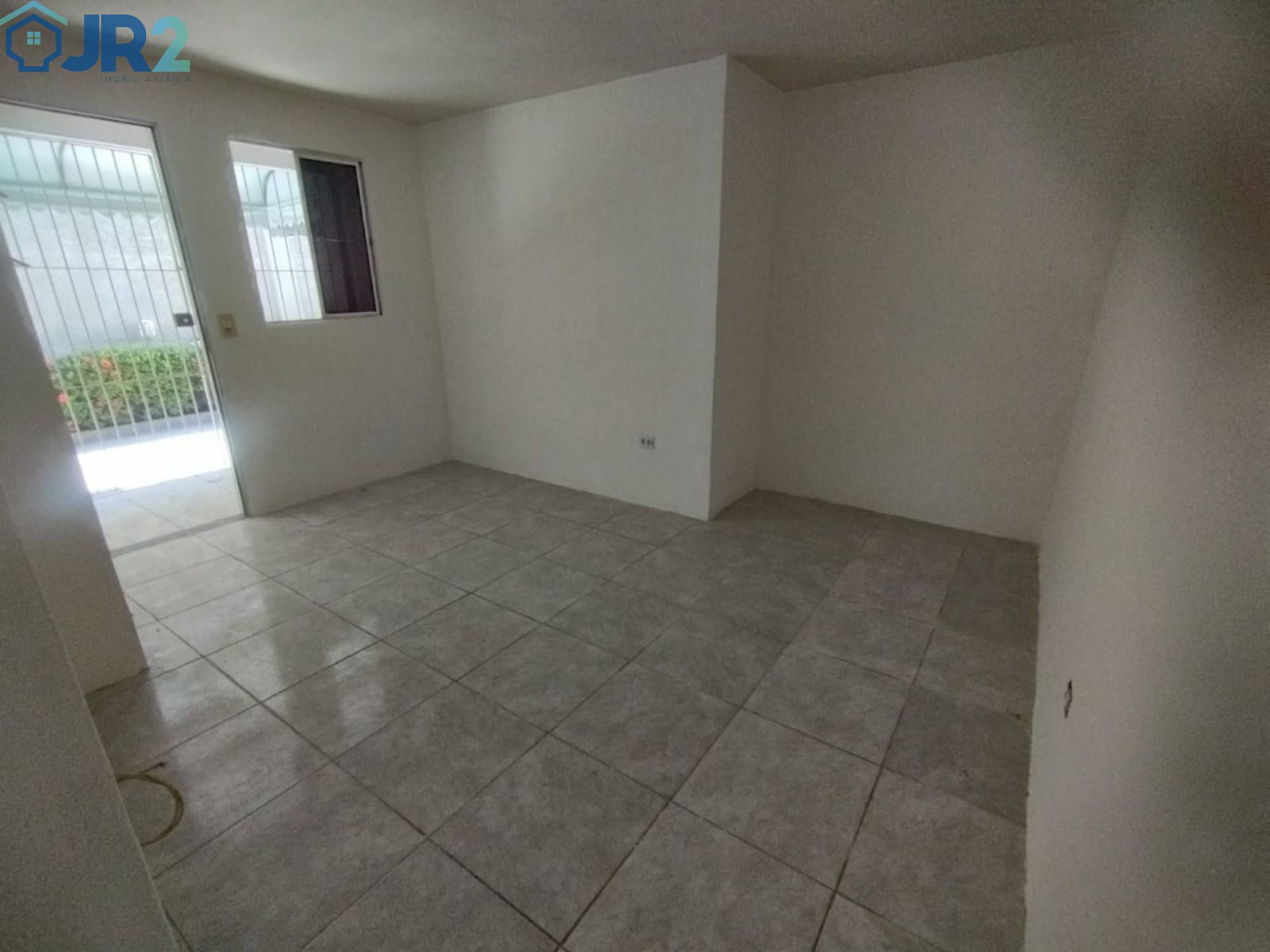 CASA EM CANDEIAS PRONTA PARA MORAR