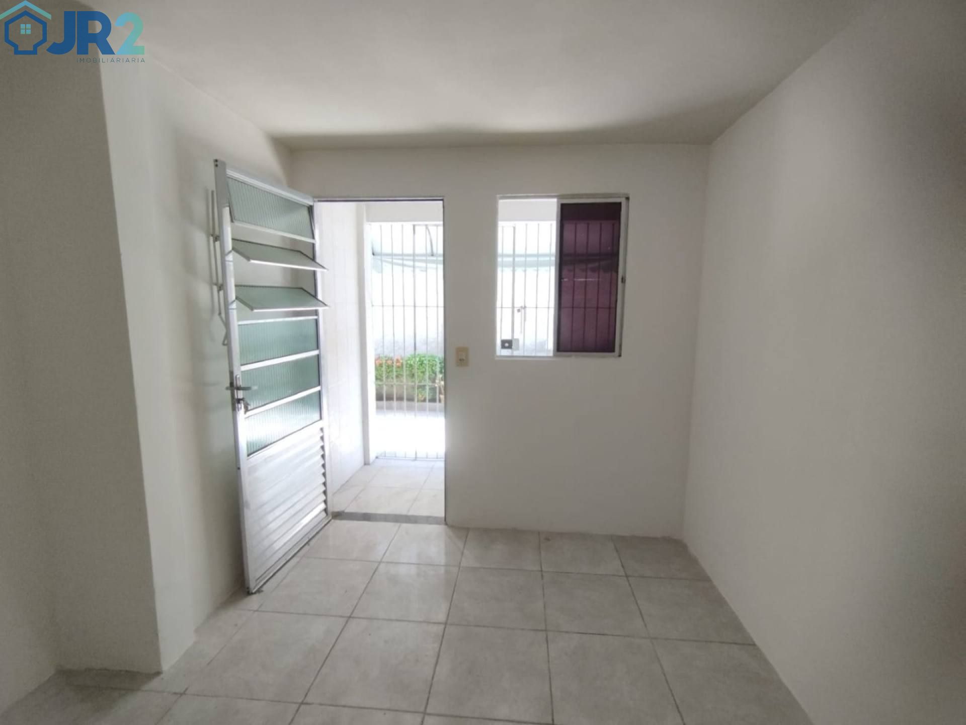 CASA EM CANDEIAS PRONTA PARA MORAR