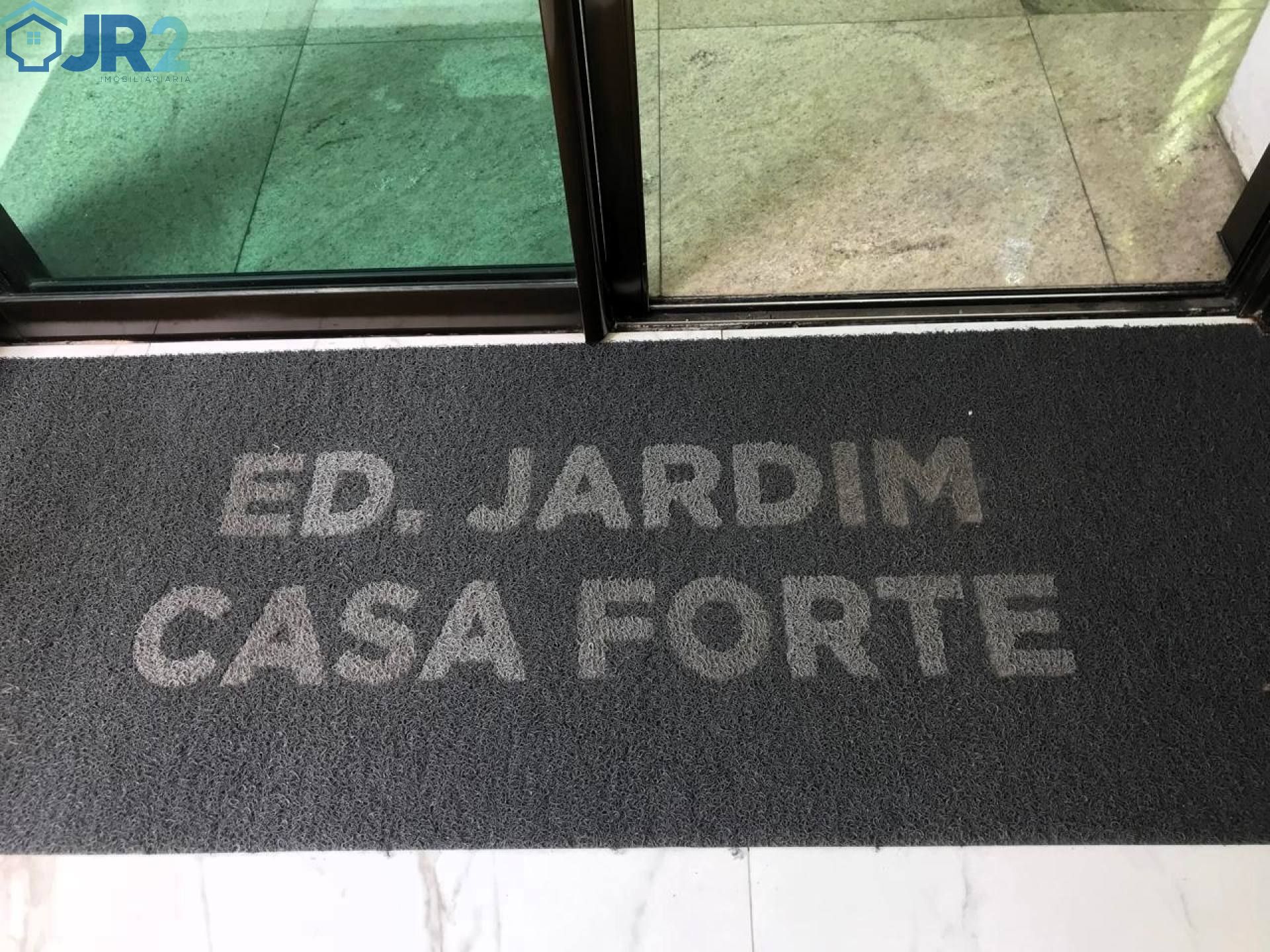 Apartamento alto padrão com 4 quartos para locação no Monteiro