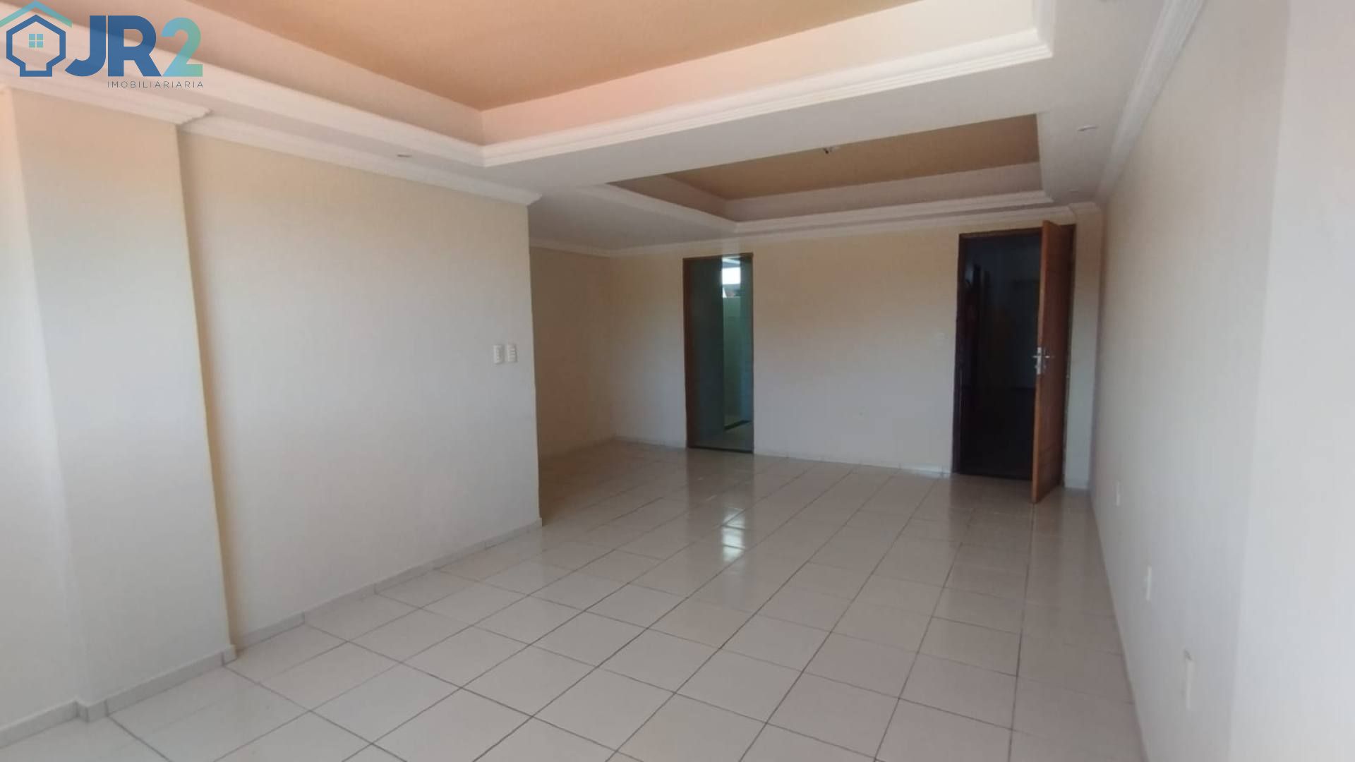 AP PRONTO PRA MORAR COM 3 QUARTOS SUÍTE + DEPENDÊNCIA COMPLETA