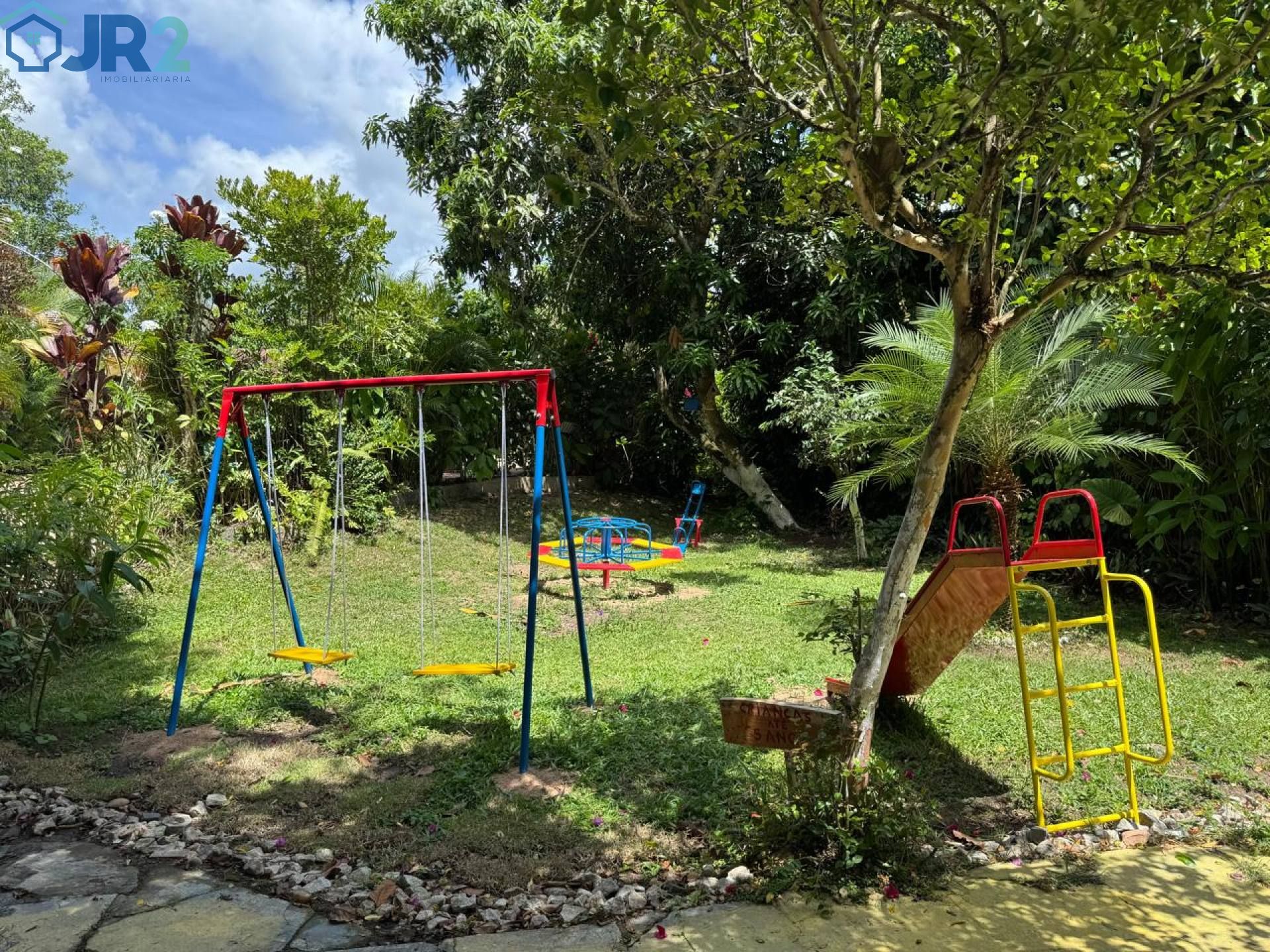 Casa á venda no Privê Portal de Aldeia km 13