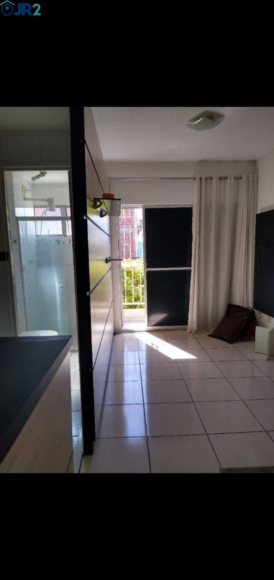 APTO PARA VENDA CANDEIAS/ 3 QUARTOS Prox. Armazem Coral