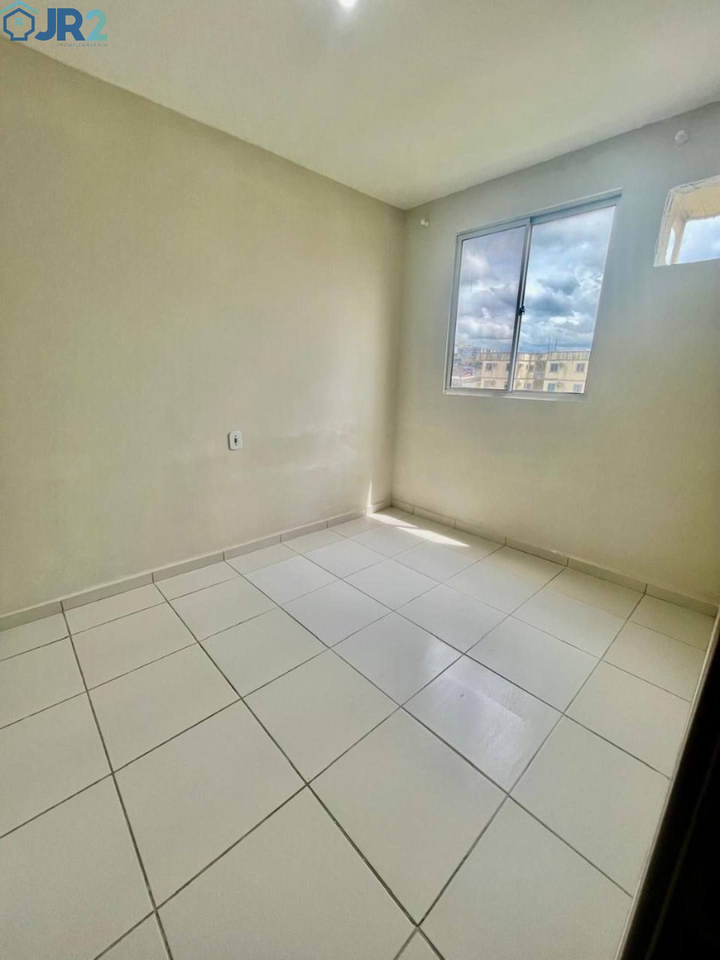 Apartamento Para Vender 2 quartos e Varanda em Camaragibe