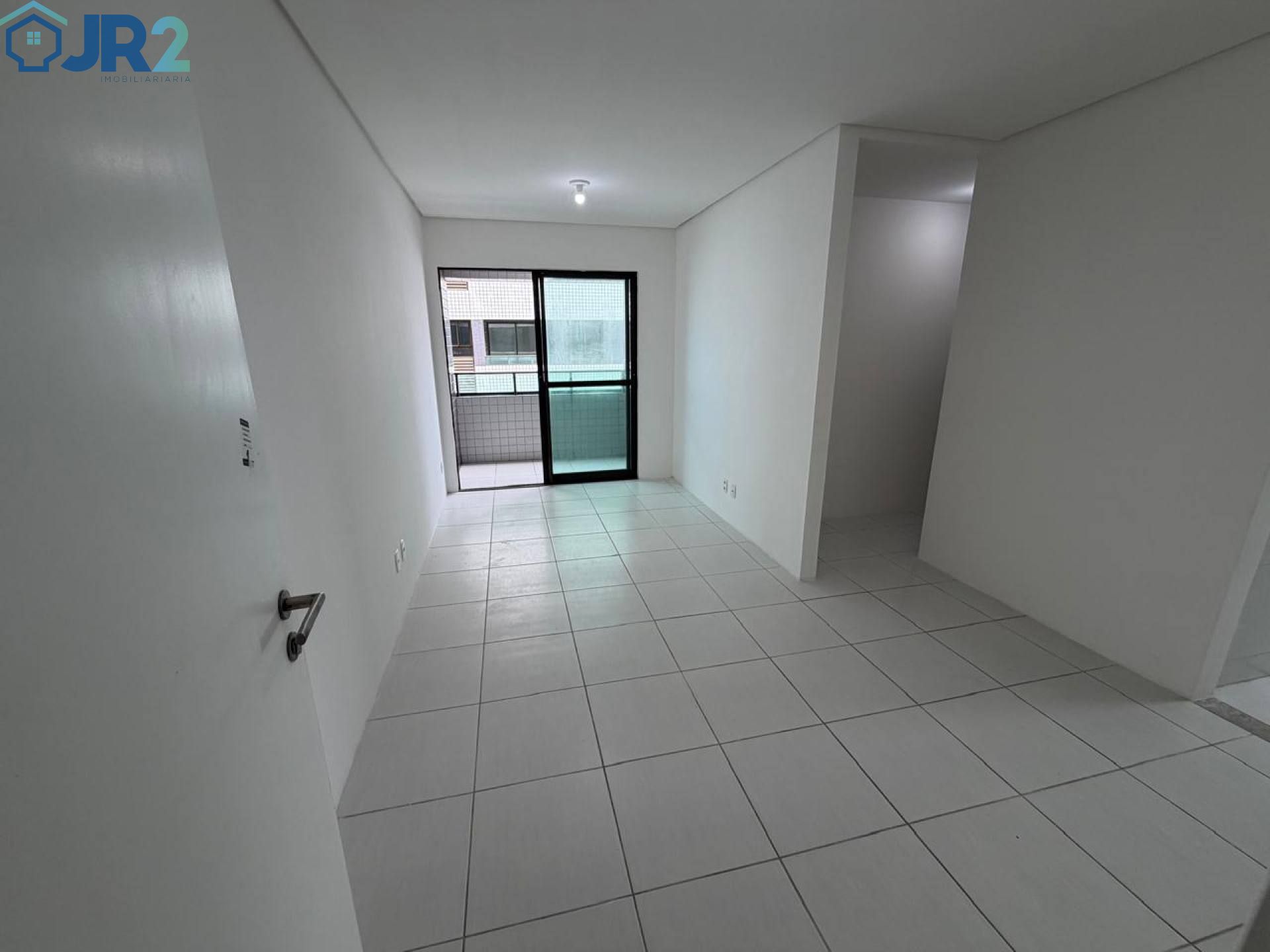 APARTAMENTOS NO TORREÃO EDIFICIO DUETTO