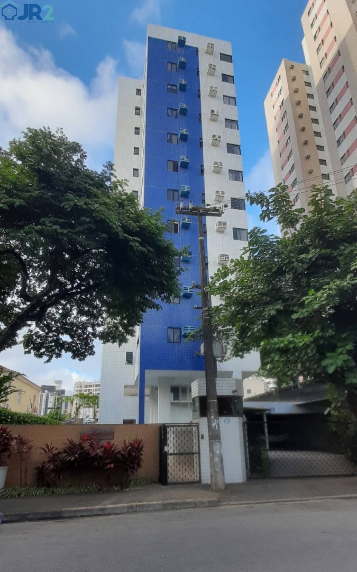 Apartamento com 3 quartos e 2 suítes à venda nos Aflitos