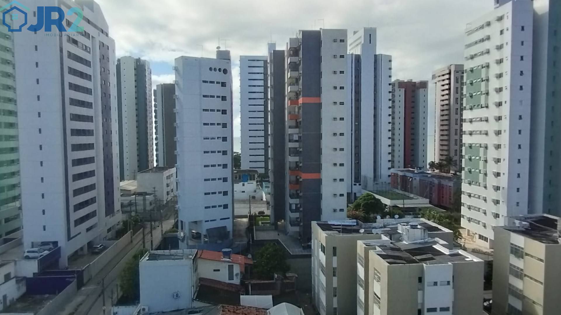 APTO A VENDA PIEDADE/4 QUARTOS 2 GARAGEM