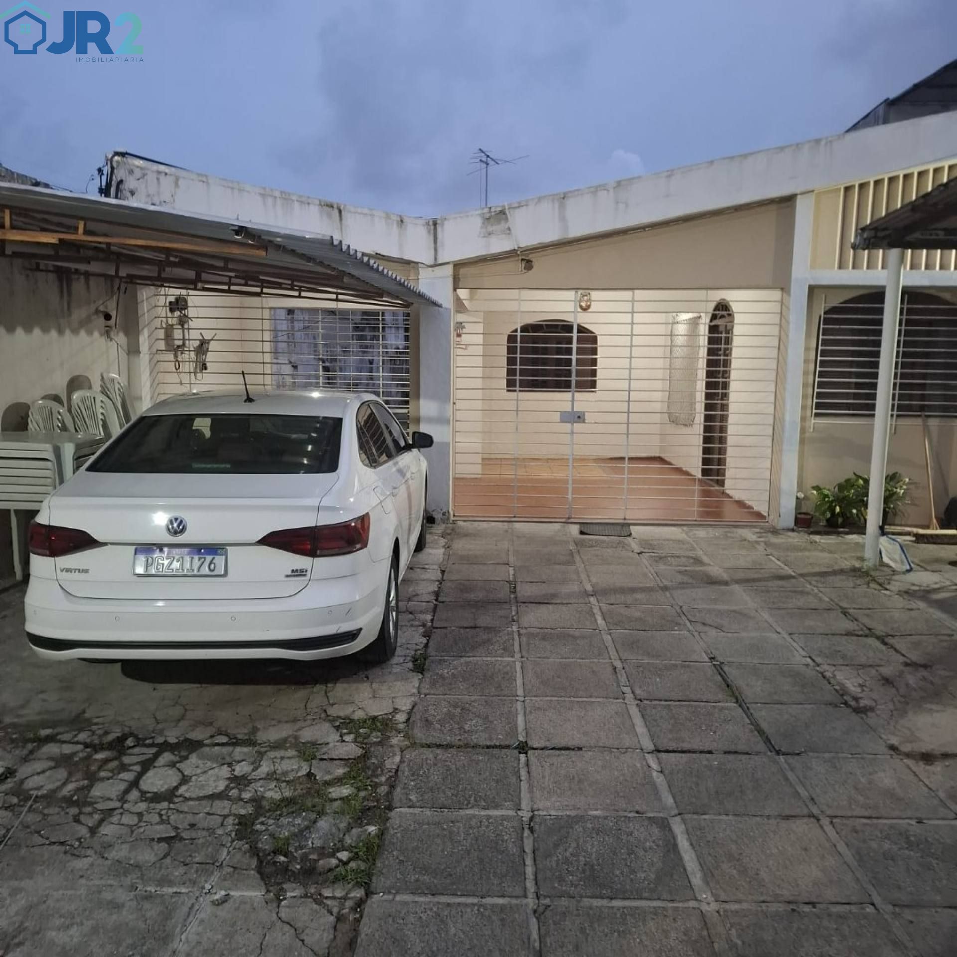 Casa a venda em afogados - EXCELENTE LOCALIZAÇÃO