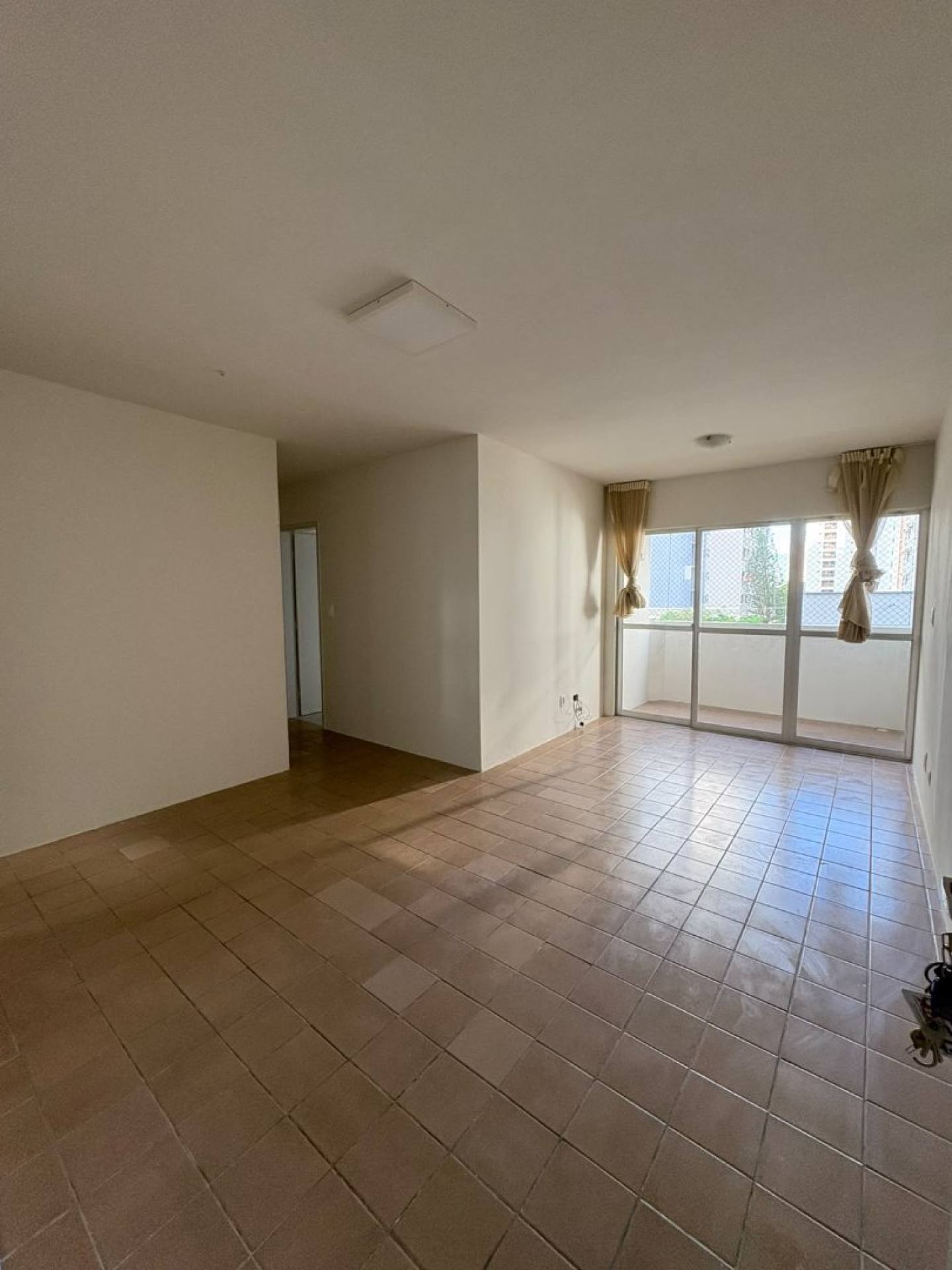 Apartamento Para Vender com 2 quartos 1 suítes no bairro Casa amarela em Recife 