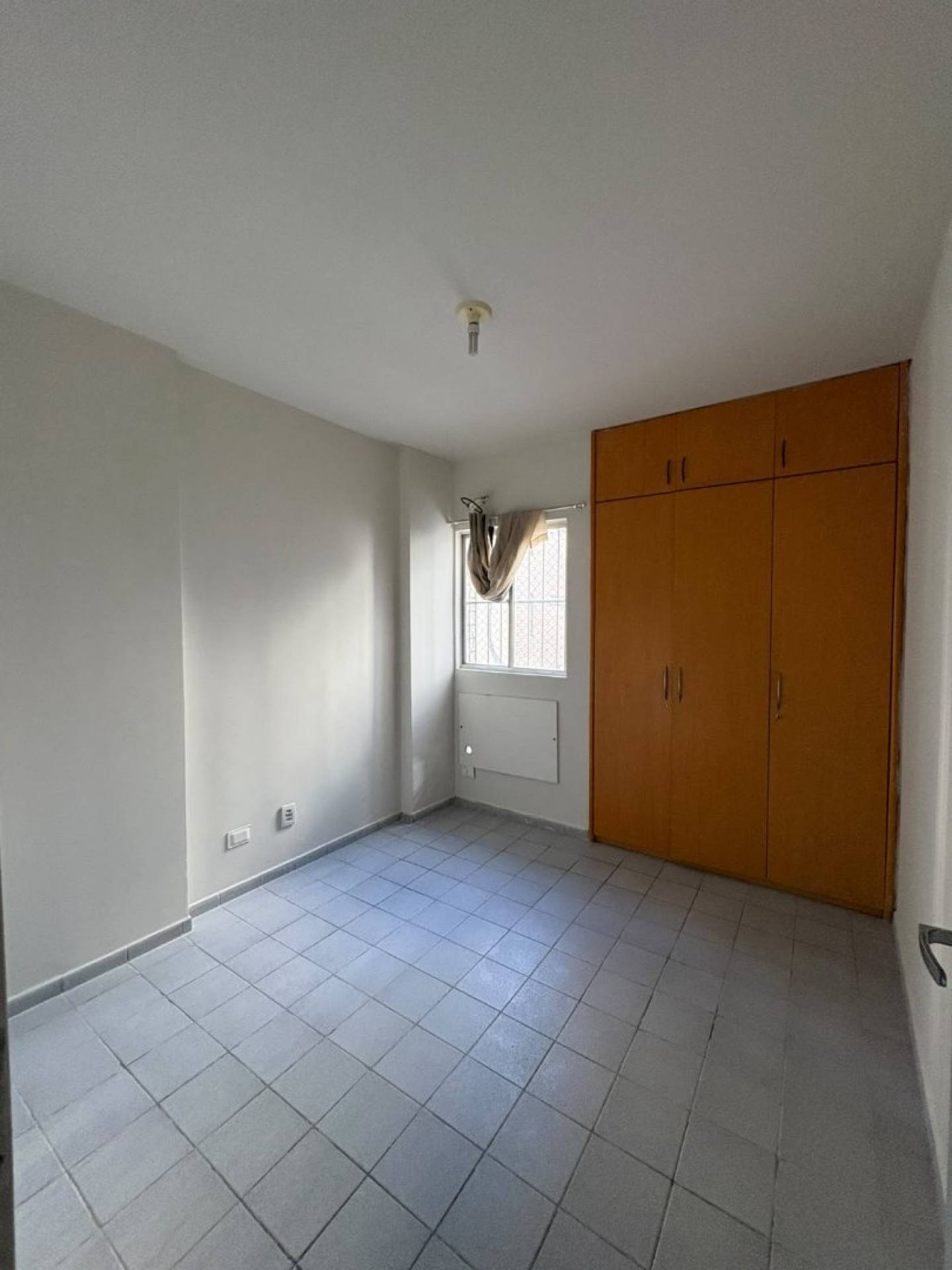 Apartamento Para Vender com 2 quartos 1 suítes no bairro Casa amarela em Recife 
