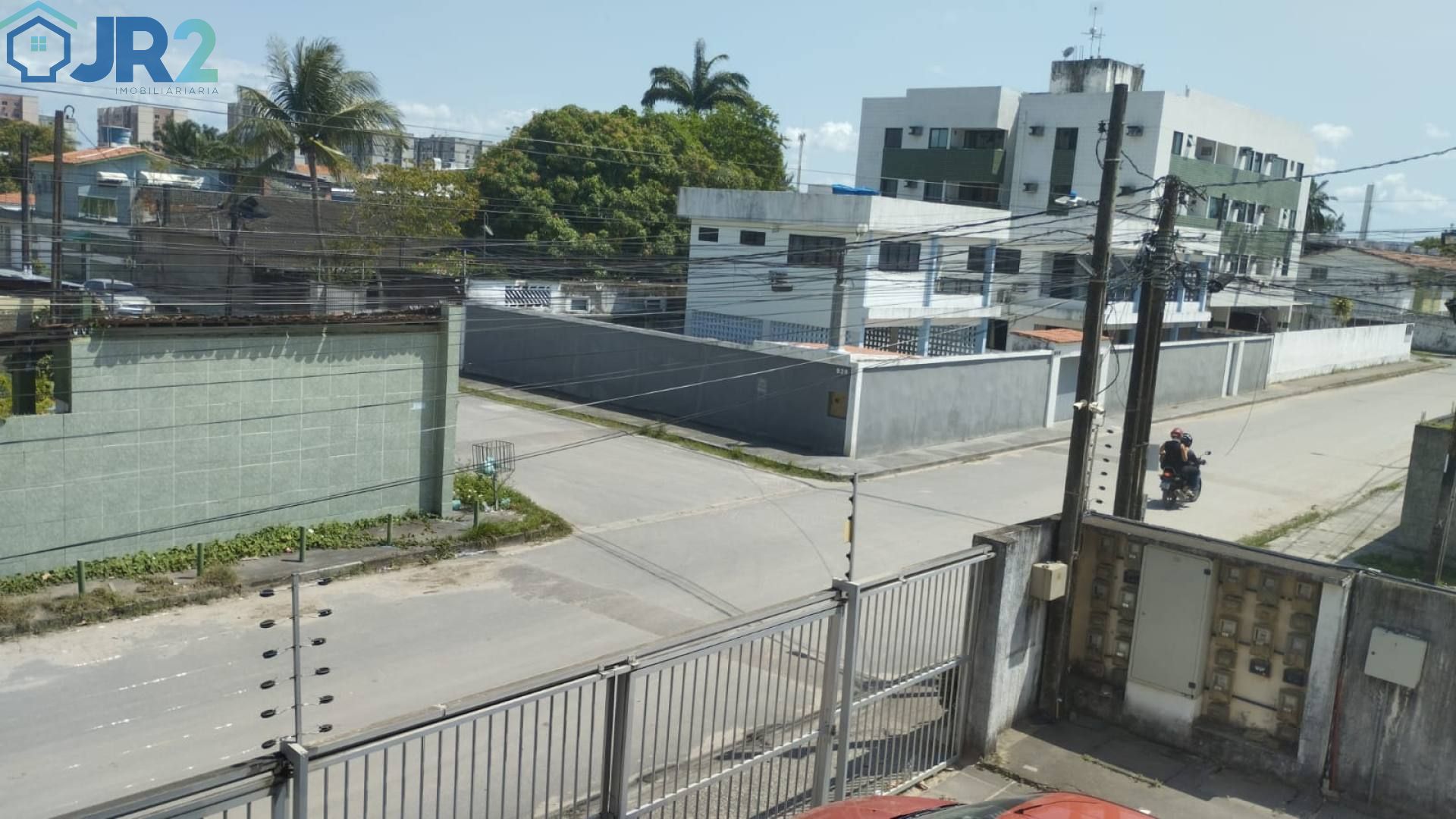 APTO A VENDA CANDEIAS 2 QUARTOS 2 GARAGEM