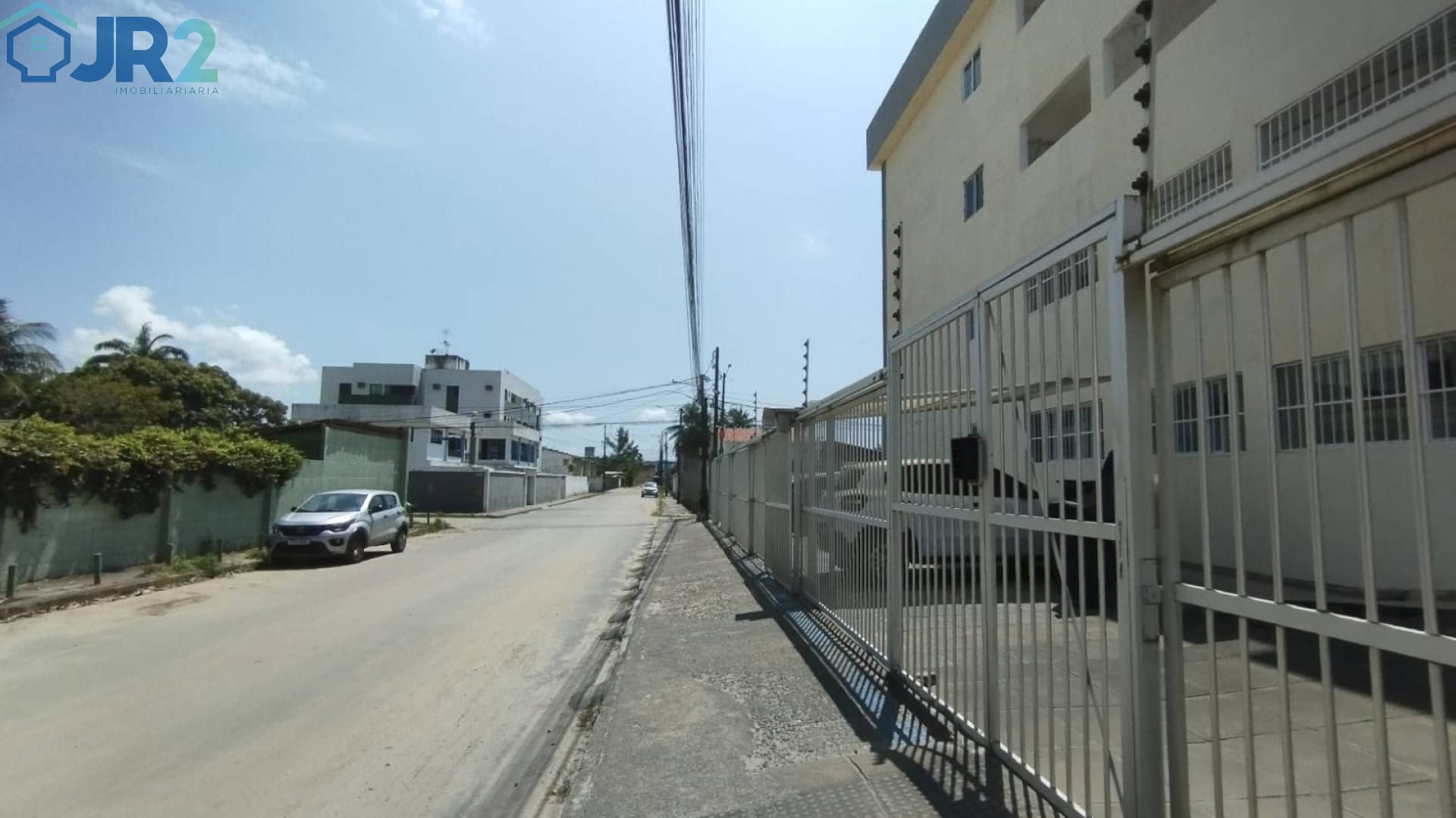 APTO A VENDA CANDEIAS 2 QUARTOS 2 GARAGEM