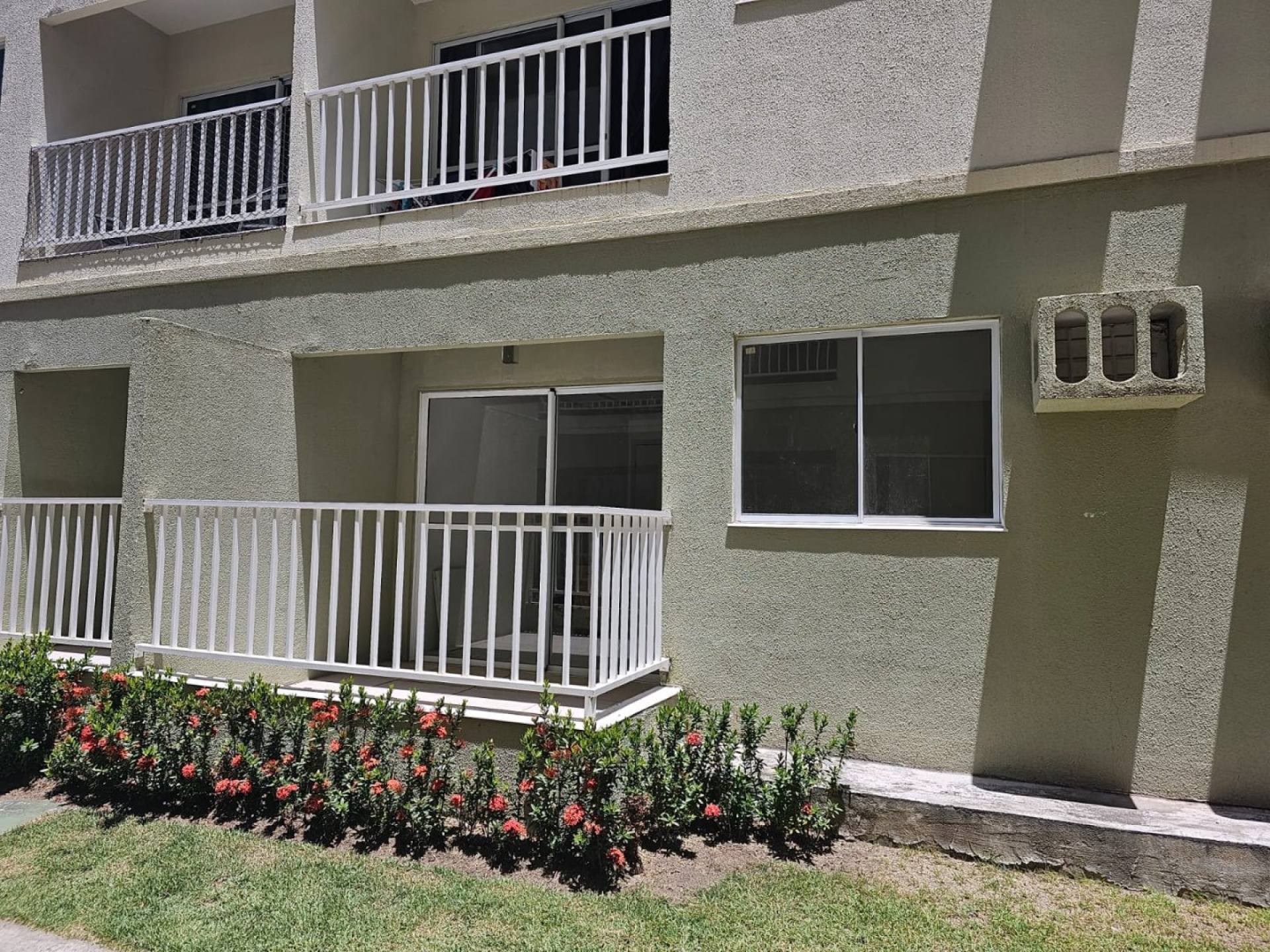 Vende Apartamento em Candeias 