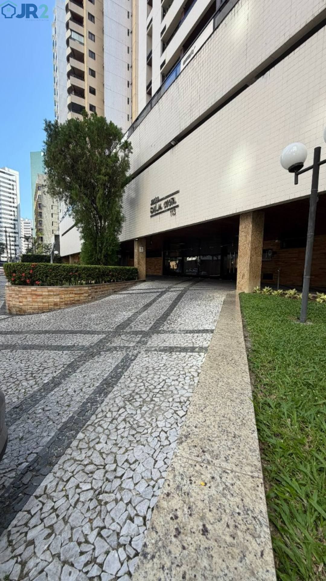 Apartamento com 4 quartos 3 suítes no bairro do Rosarinho