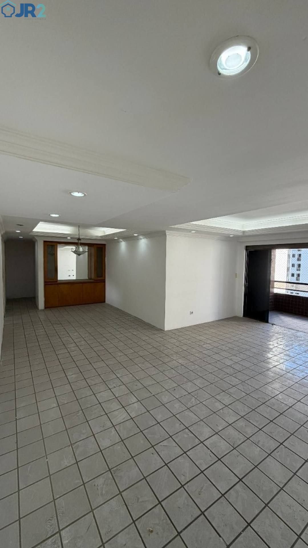Apartamento com 4 quartos 3 suítes no bairro do Rosarinho