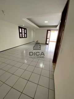 CASA COM PISCINA E 3 SUÍTES NO EDSON QUEIROZ!
