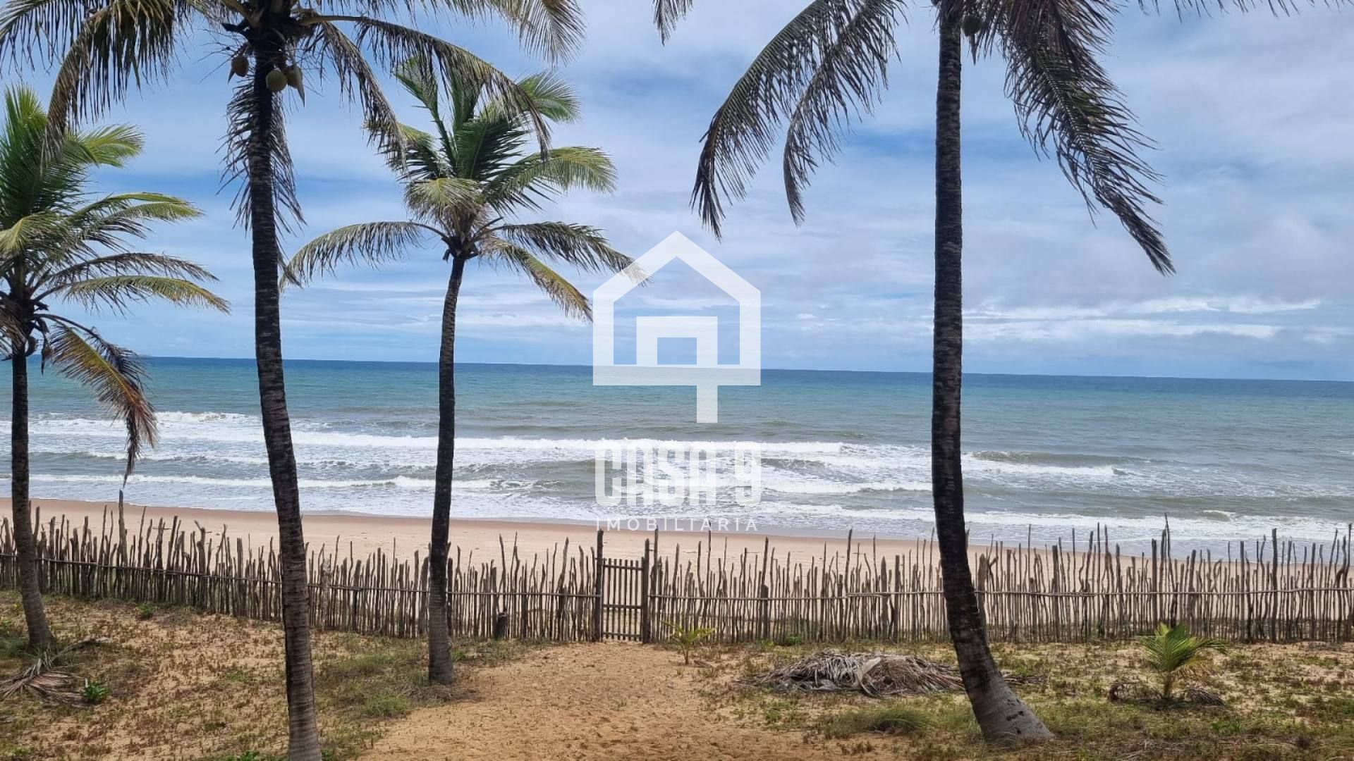 Área de 27.598m² frente mar em Barra de Itariri Conde Bahia