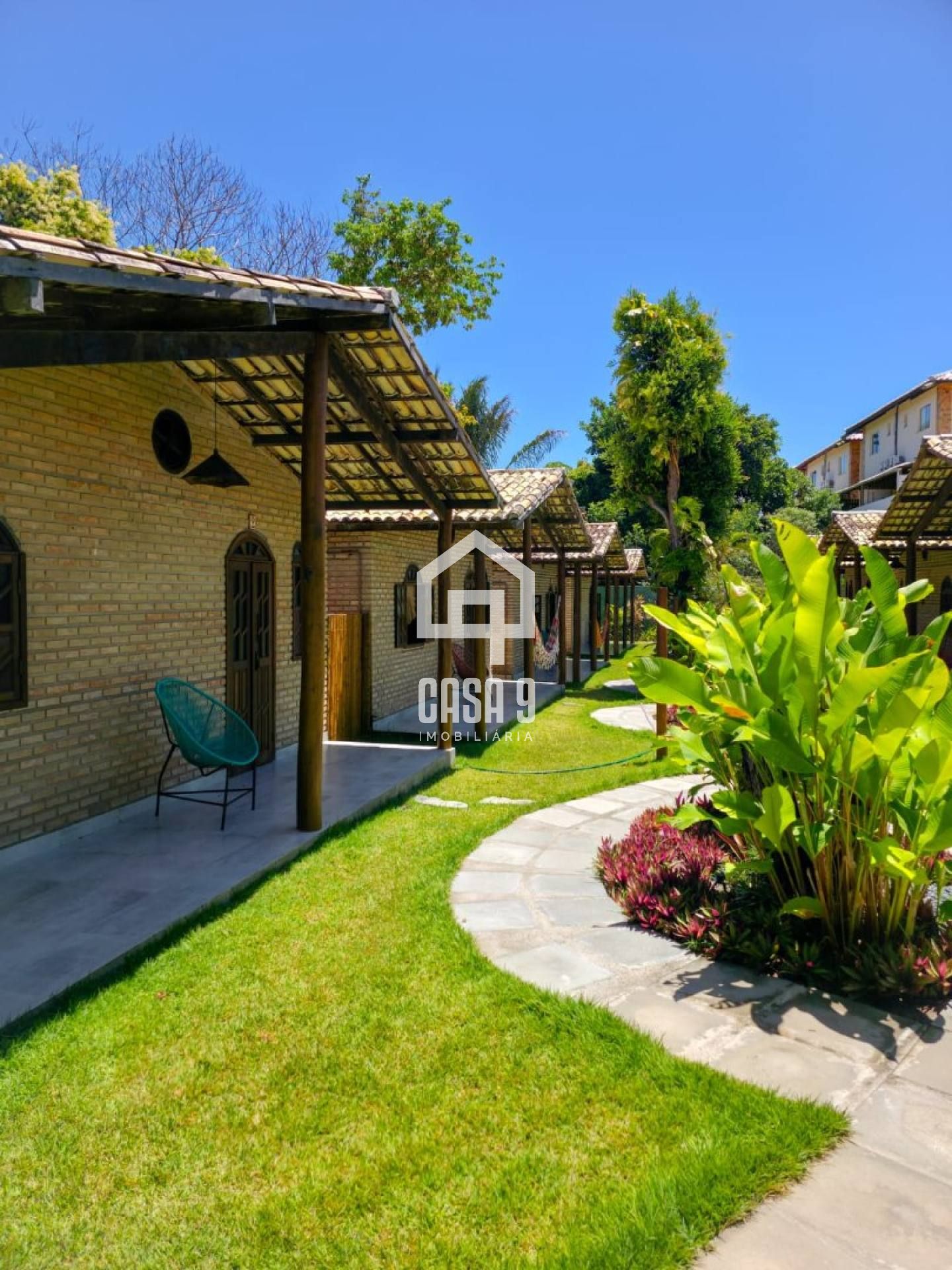 Casa estilo chalé com 1 quarto a venda em Imbassai Bahia