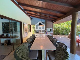 Casa mobiliada e decorada com 04 suítes e piscina privativa a venda no Alto da Constância em Praia do Forte Bahia