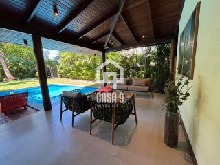 Casa mobiliada e decorada com 04 suítes e piscina privativa a venda no Alto da Constância em Praia do Forte Bahia