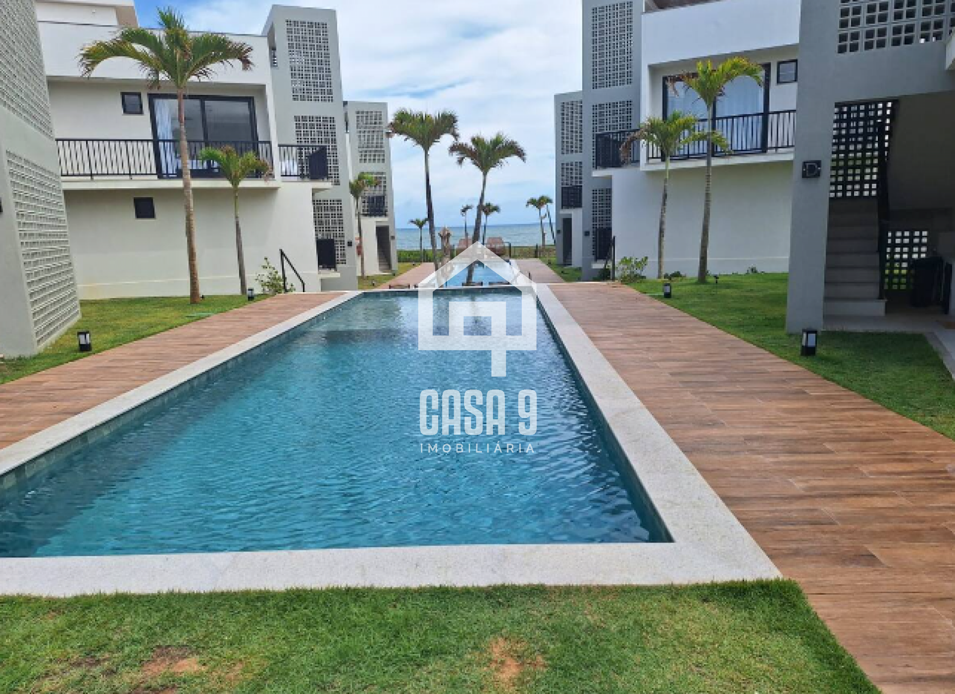 Apartamento 3 suítes a venda em condomínio beira mar de Itacimirim