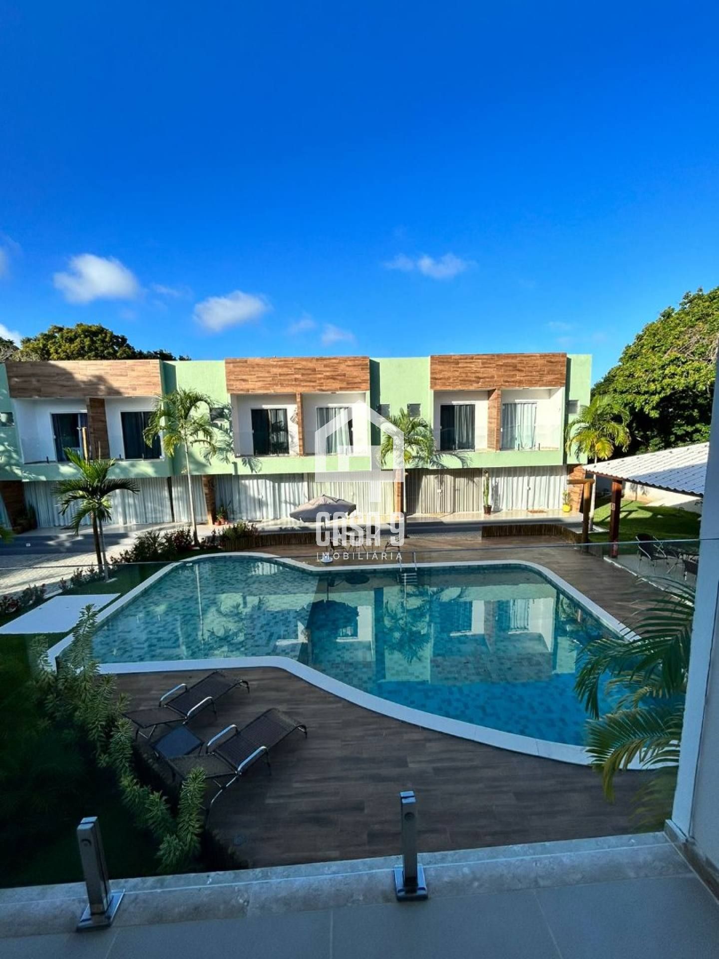 Apartamento duplex de 2 suítes a venda em Imbassai-Ba