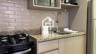 Apartamento a venda com 2 suítes à 650 metros da praia em Imbassai Bahia