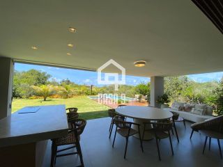 Casa alto padrão mobiliada a venda com 5 suítes no Condomínio Praia Bella em Praia do Forte Bahia