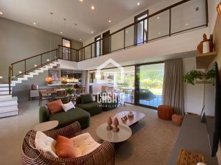 Casa alto padrão mobiliada a venda com 5 suítes no Condomínio Praia Bella em Praia do Forte Bahia