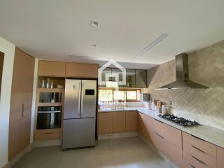 Casa alto padrão mobiliada a venda com 5 suítes no Condomínio Praia Bella em Praia do Forte Bahia