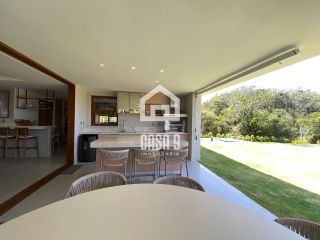 Casa alto padrão mobiliada a venda com 5 suítes no Condomínio Praia Bella em Praia do Forte Bahia