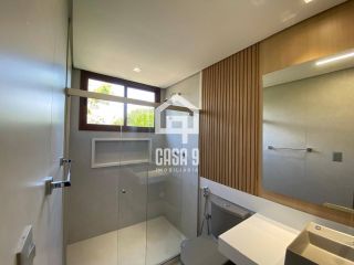 Casa alto padrão mobiliada a venda com 5 suítes no Condomínio Praia Bella em Praia do Forte Bahia