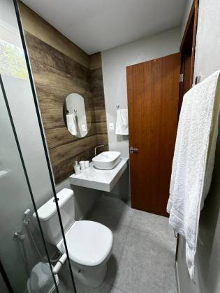 Casa duplex pra locação anual com 4 quartos no Condomínio Fazenda Praia do Forte Açu da Torre Bahia