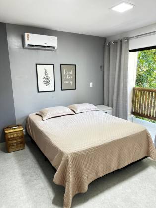 Casa duplex pra locação anual com 4 quartos no Condomínio Fazenda Praia do Forte Açu da Torre Bahia