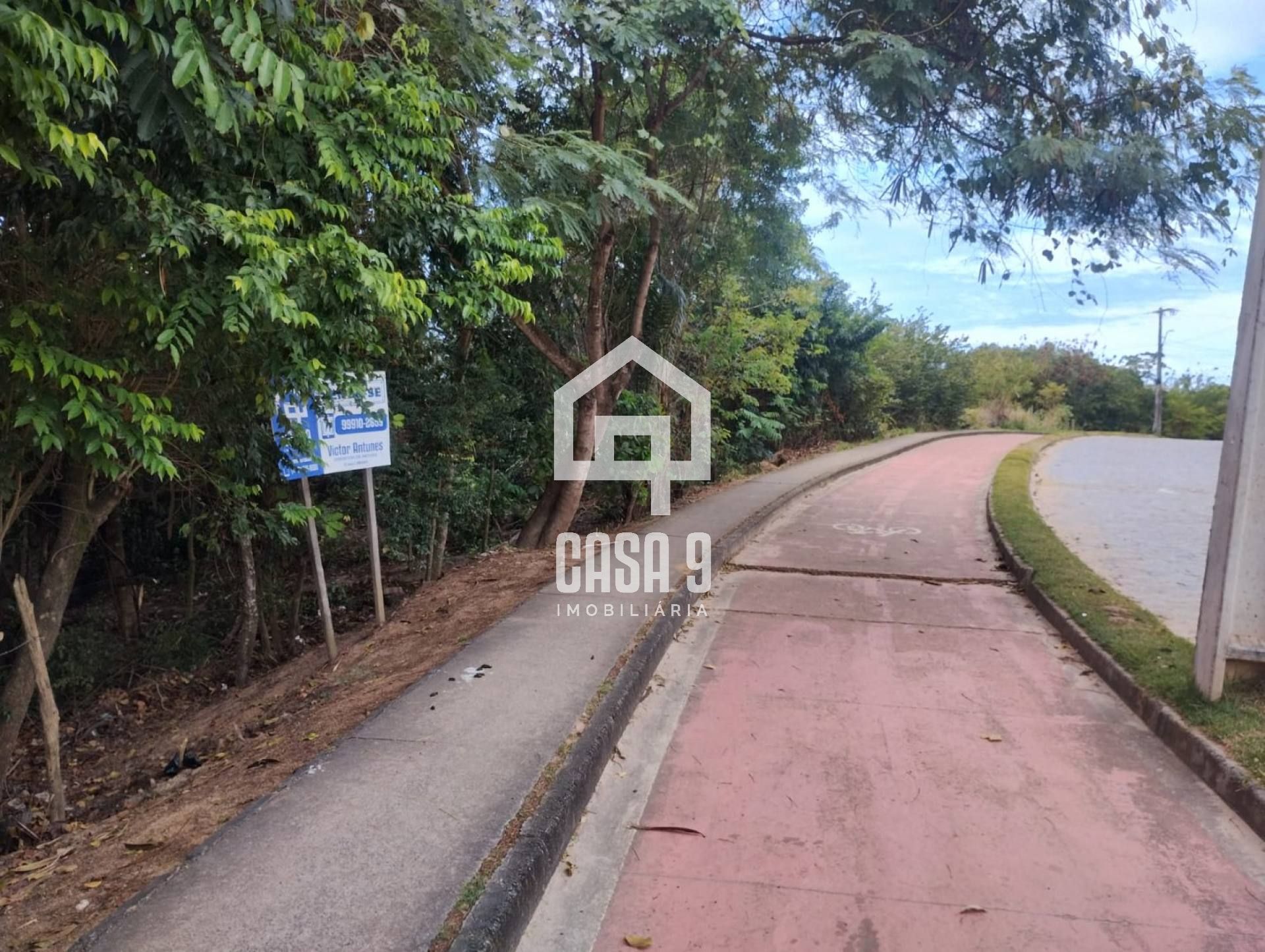 Terreno na avenida principal com 1000m² a venda em Imbassai Bahia