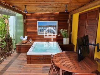 Apartamento térreo duplex 4 quartos pé na areia em Itacimirim - Bahia