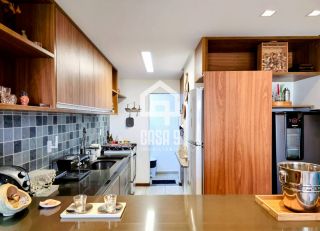 Apartamento Térreo 3 Suítes frente mar total em Itacimirim Bahia