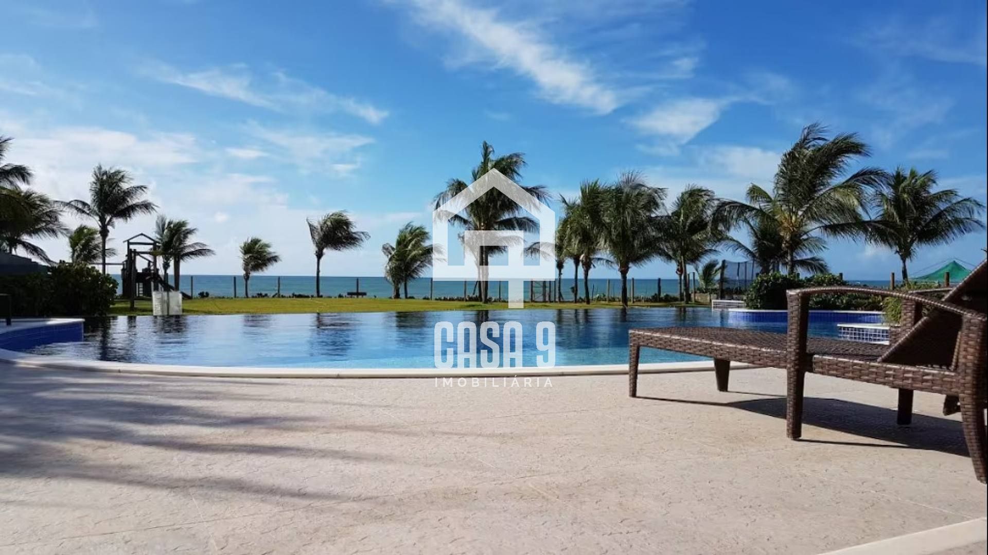 Casa de Condomínio á venda 4 suítes na Praia do Surf em Itacimirim Bahia
