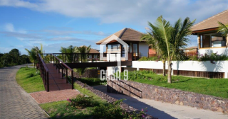 Apartamento a venda com 2 suítes no Village das Acacias Piscinas Naturais Praia do Forte Bahia