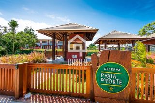 Apartamento térreo duplex a venda 2 suítes próximo da vila em Praia do Forte Bahia