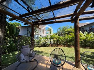 Casa mobiliada com 3 quartos a venda no condomínio Alto da Enseada em Praia do Forte Bahia