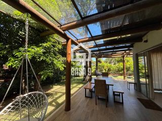 Casa mobiliada com 3 quartos a venda no condomínio Alto da Enseada em Praia do Forte Bahia