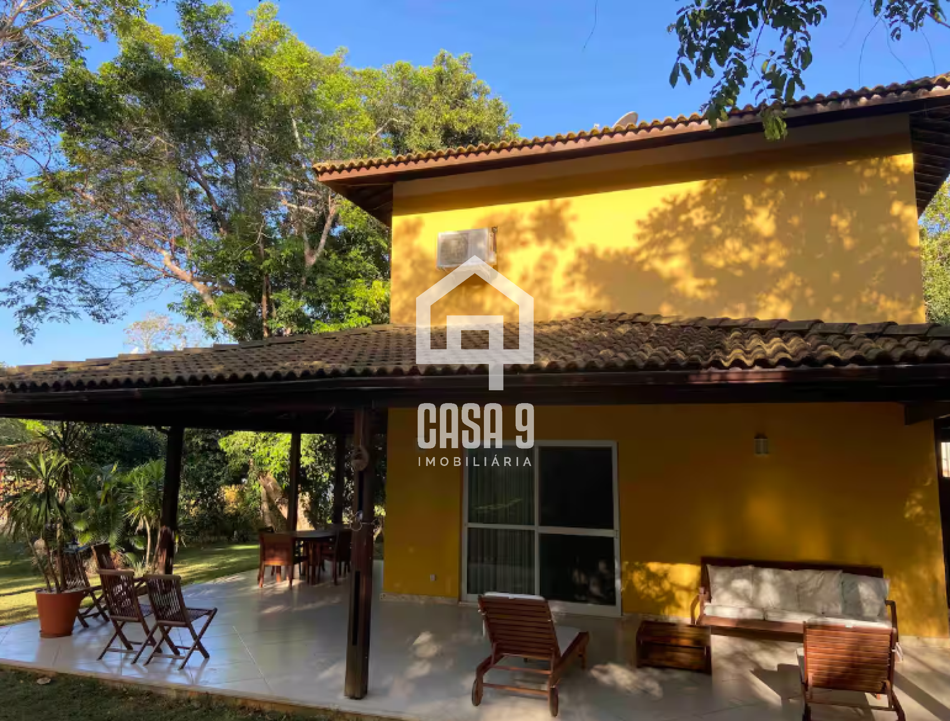 Casa no condomínio Vila Firenze pra aluguel anual com 3 quartos 5 km de Praia do Forte Bahia
