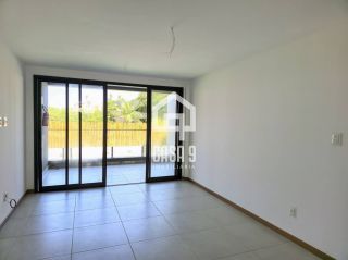 Apartamento superior com terraço e 2 suítes a venda na Praia do Surf em Itacimirim Bahia