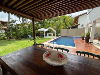Casa com 5 suites para locação anual no condomínio Porto das Baleias em Praia do Forte Bahia