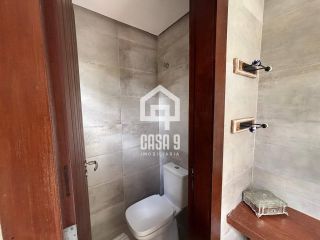 Casa com 5 suites para locação anual no condomínio Porto das Baleias em Praia do Forte Bahia