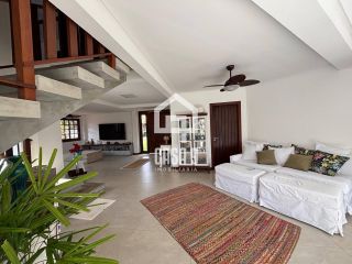 Casa com 5 suites para locação anual no condomínio Porto das Baleias em Praia do Forte Bahia