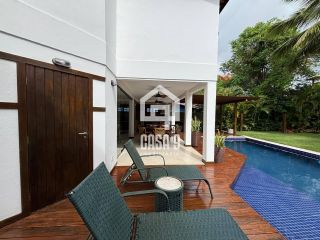 Casa com 5 suites para locação anual no condomínio Porto das Baleias em Praia do Forte Bahia