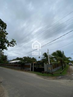 Casa a venda com 3 quartos (1 suíte) em Itacimirim Bahia
