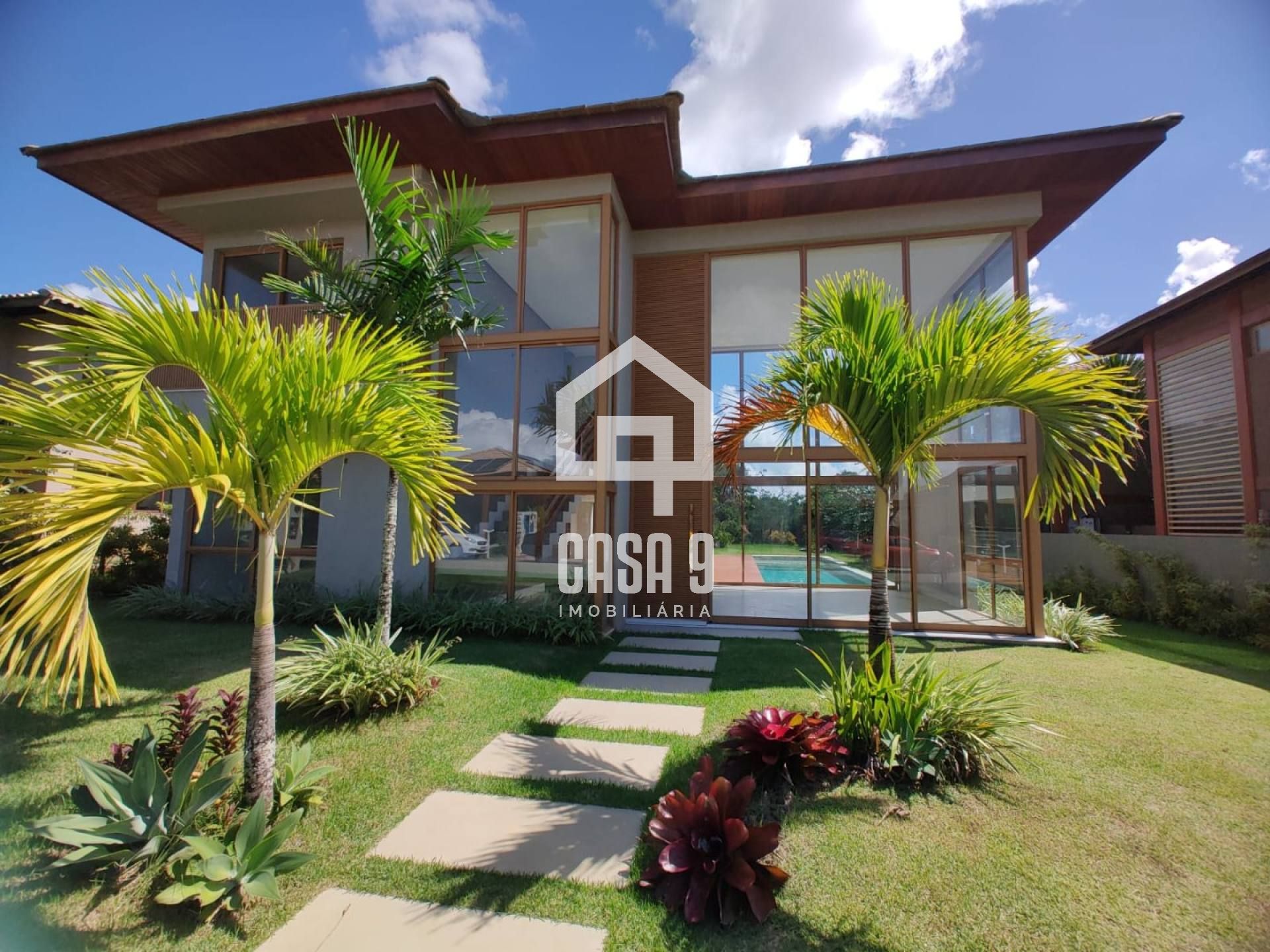 Casa com 5 suítes nunca habitada a venda no condomínio Ilha dos Pássaros em Praia do Forte Bahia